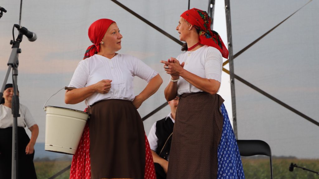 Bukréta folklórcsoport