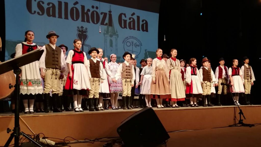 Csallóközi Táncegyüttes – Nyuszi Hopp, Pici Csallóközi, Apró Csallóközi, Kis Csallóközi, Csallóközi